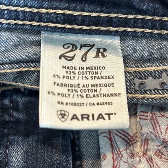 Ariat Ruby Jeans. Size 27 Slight distressed - Picture 9 of 10